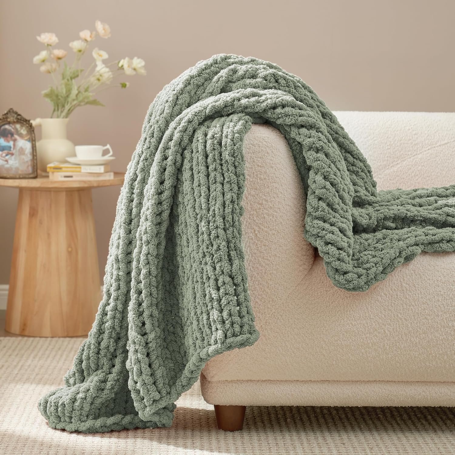 Premium Chunky Chenille Throw Blanket for Couch & Bed - Image 5